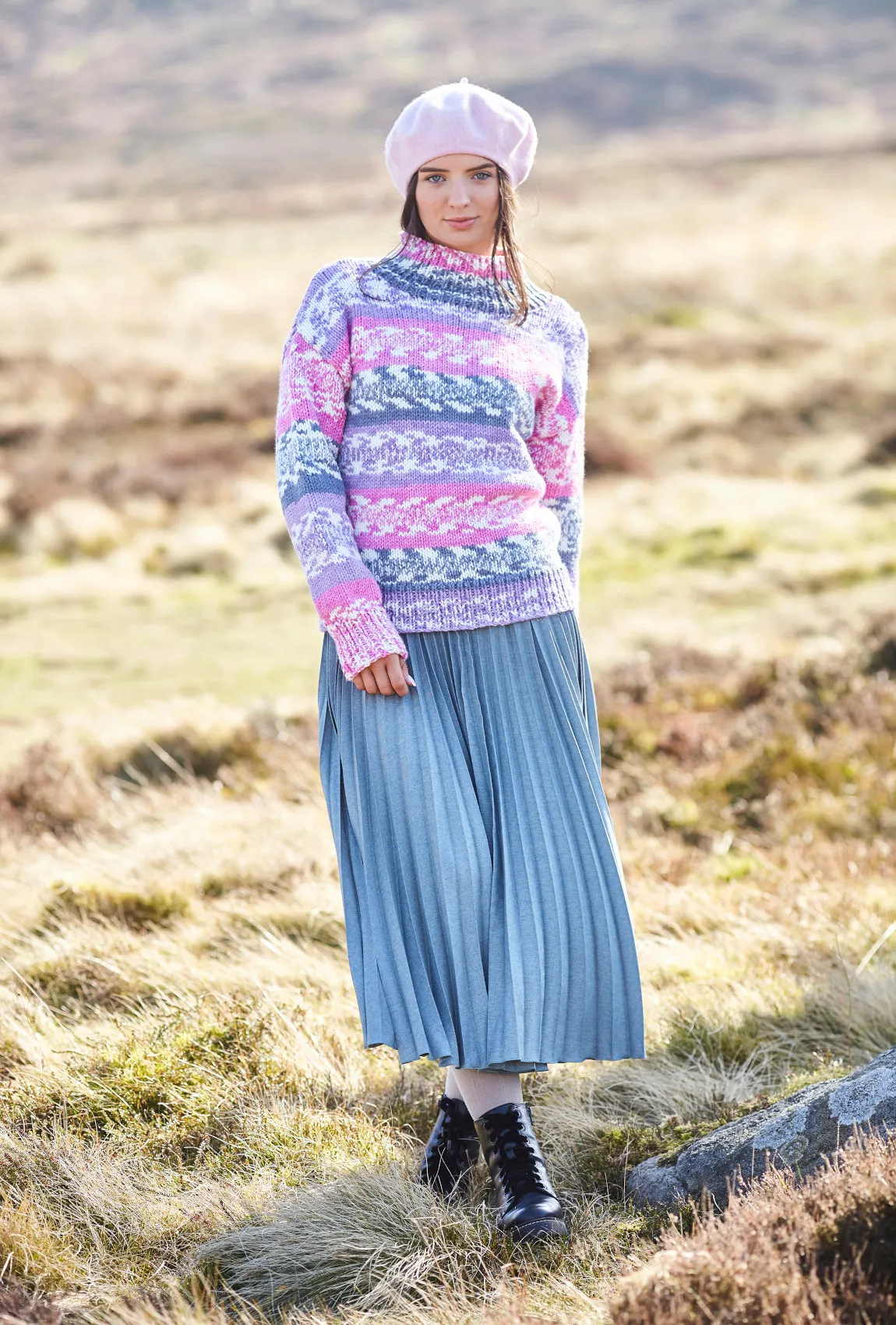 King Cole Chunky Knitting Pattern - Ladies Sweaters (5903)