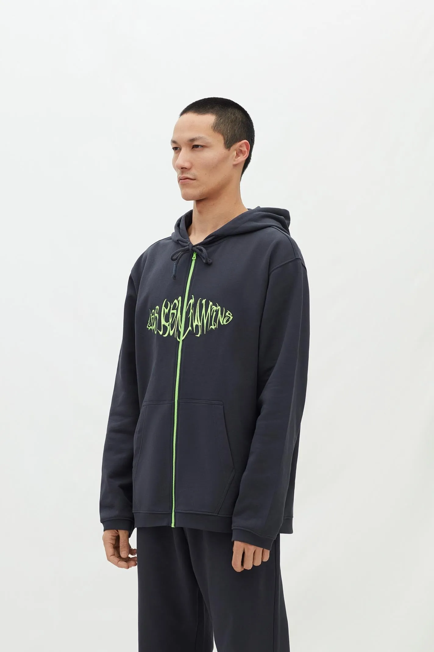 RELAXED ZIP HOODIE 003