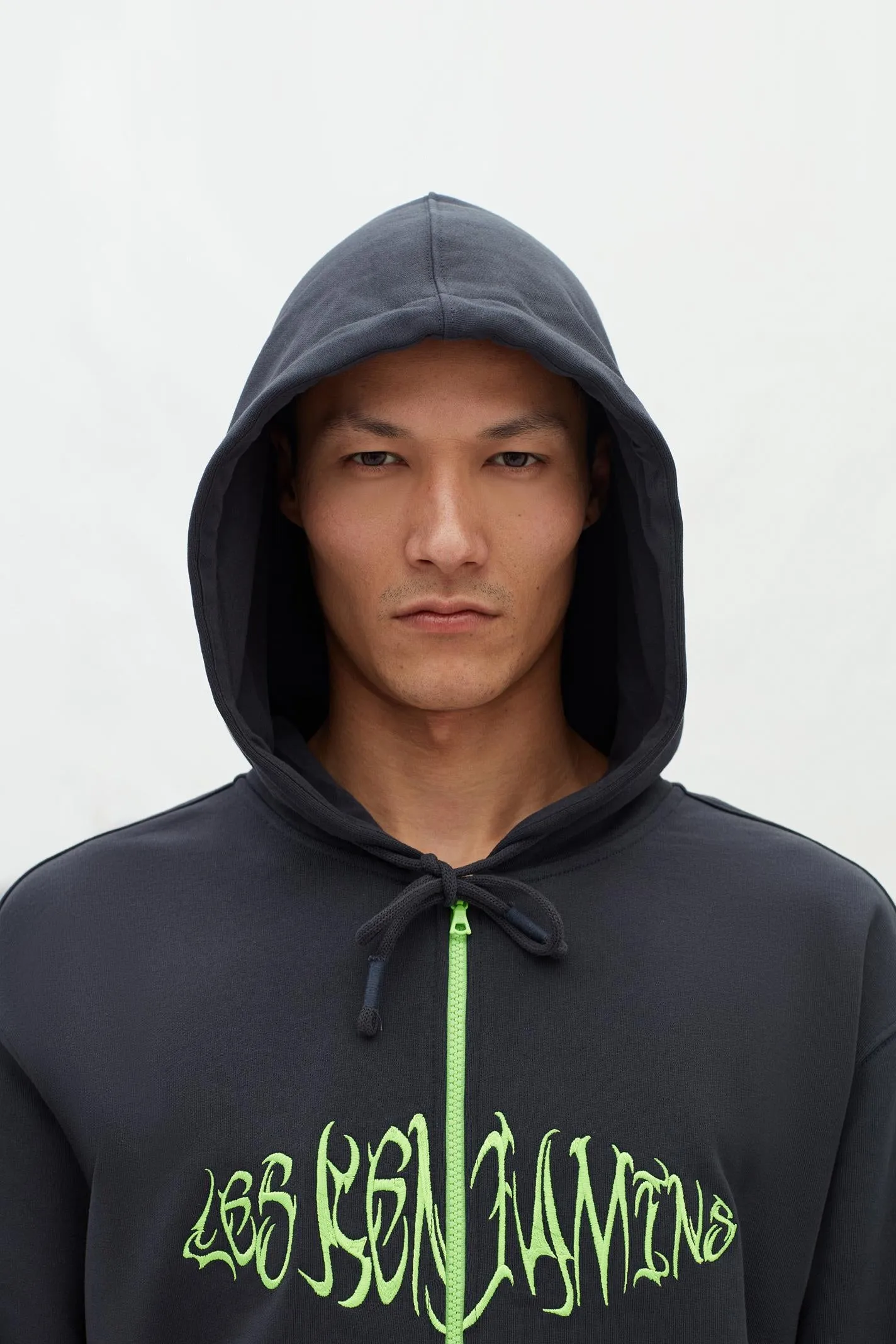 RELAXED ZIP HOODIE 003